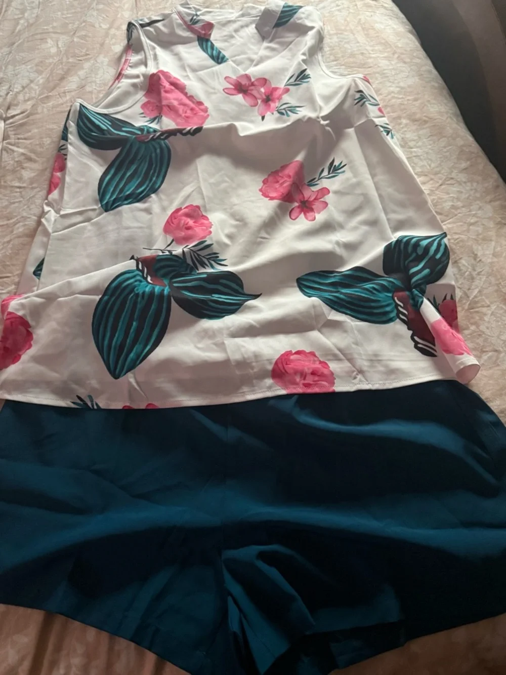 Women’s Floral short and tank top set - Picture 1 of 1